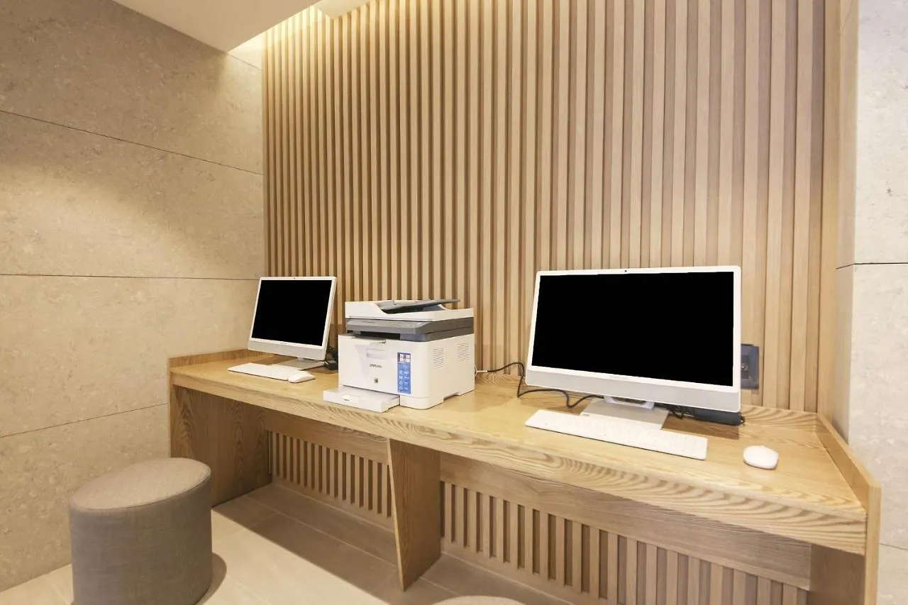 Haeundae The Van Hotel Busan 3*,