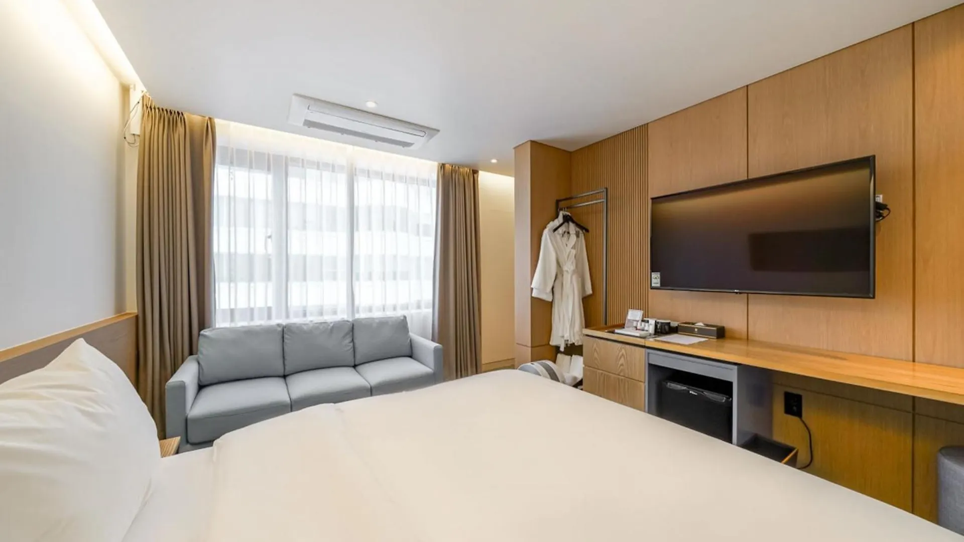 Haeundae The Van Hotel Busan 3*,  South Korea