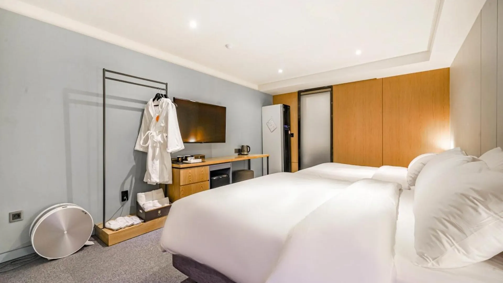 Haeundae The Van Hotel Busan 3*,  South Korea