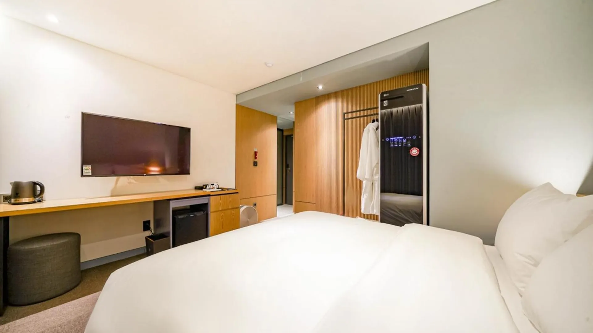 Haeundae The Van Hotel Busan 3*,  South Korea